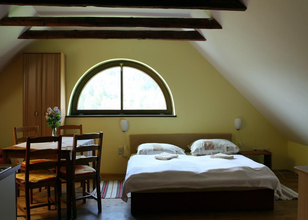 Penzion Kremenisko Banská Štiavnica Стая снимка